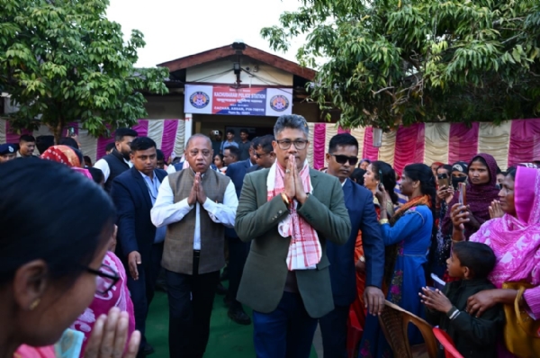 কাছাড়ে বহুমুখী পরিকাঠামো উন্নয়নের সূচনা মন্ত্রী পীযূষ হাজরিকার (চিত্র ২) কাছাড়ে বহুমুখী পরিকাঠামো উন্নয়নের সূচনা মন্ত্রী পীযূষ হাজরিকার (চিত্র ২)