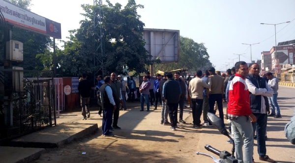 ধোলপুর জেলা কালেক্টরেট উড়িয়ে দেওয়ার বোমা-হুমকি, প্রশাসনিক দফতর খালি