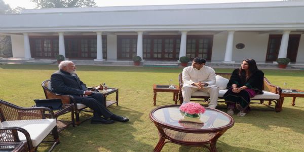 প্রধানমন্ত্রীর সঙ্গে সাক্ষাৎ সস্ত্রীক নীরজ চোপড়ার