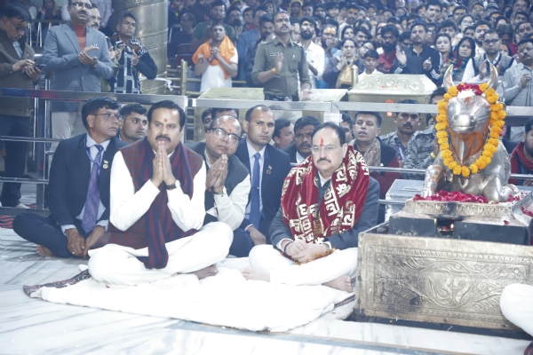 কেন্দ্রীয় মন্ত্রী নাড্ডার মহাকালেশ্বরে আরতি দর্শন
