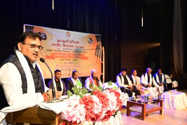 অর্থমন্ত্রী প্রণজিৎ সিংহ রায় অর্থমন্ত্রী প্রণজিৎ সিংহ রায়