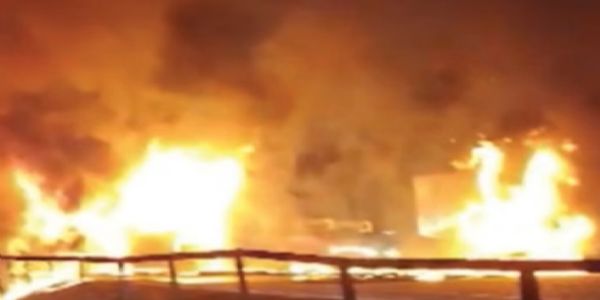 কর্নাটকে বাসের সঙ্গে ট্রাকের সংঘর্ষ, জীবন্ত দগ্ধ ৯