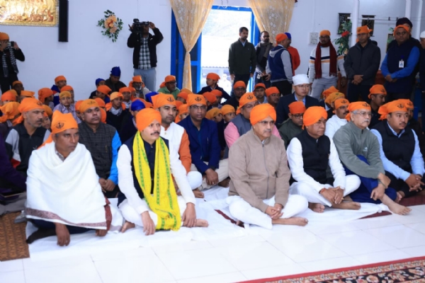 গুরুদোয়ারায় মুখ্যমন্ত্রী