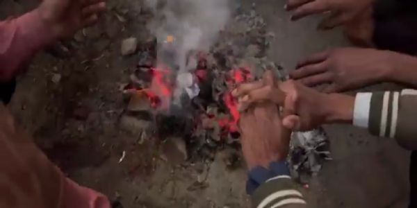 শৈত্যপ্রবাহ, ঘন কুয়াশার জেরে উত্তর প্রদেশে ব্যাহত স্বাভাবিক জীবনযাত্রা