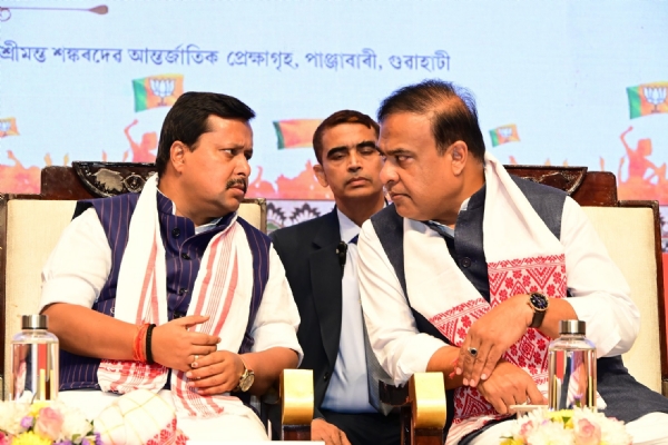 s নীতিন নবীনের সঙ্গে একান্তে মুখ্যমন্ত্রী হিমন্তবিশ্ব শর