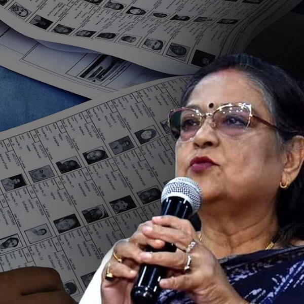 কাকলি ঘোষ দস্তিদার