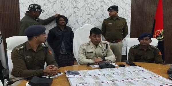 মালদায় ফের বিপুল জালনোট উদ্ধার, আট লক্ষ টাকাসহ ধরা পড়ল পাচারকারী