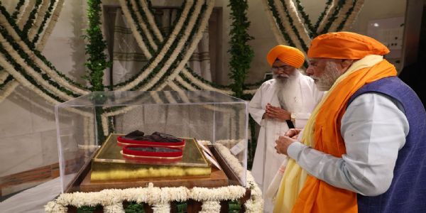 শ্রী গুরু গোবিন্দ সিংয়ের প্রকাশ উৎসবে শ্রদ্ধাঞ্জলি প্রধানমন্ত্রীর