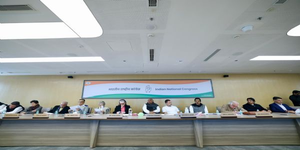 কার্যকরী সমিতির বৈঠকে মনরেগা বাতিলের প্রসঙ্গ, দেশব্যাপী আন্দোলনের প্রস্তুতি কংগ্রেসের