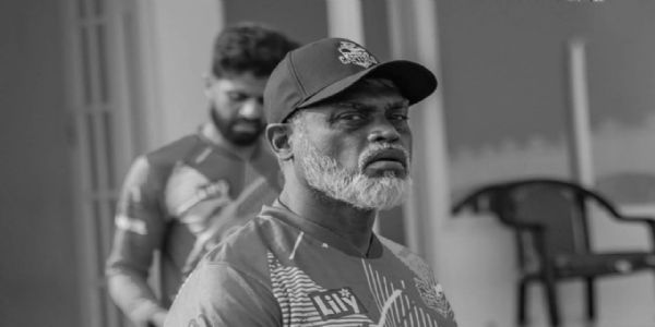 মাঠে হার্ট অ্যাটাক হয়ে মারা গেলেন ঢাকা ক্যাপিটালসের সহকারী কোচ!