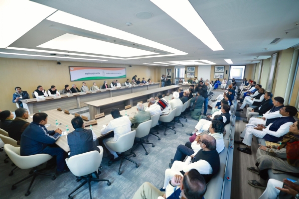 কংগ্রেসের কার্যকরী সমিতির বৈঠক শুরু কংগ্রেসের কার্যকরী সমিতির বৈঠক শুরু