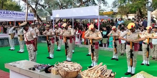 ধর্মনগরে রাষ্ট্রীয় মর্যাদায় সম্পন্ন হল বিধানসভার অধ্যক্ষ বিশ্ববন্ধু সেনের শেষকৃত্য