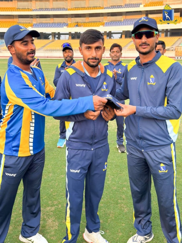 বিজয় হাজারে ট্রফিতে বিশাল ভাট্টির অভিষেক