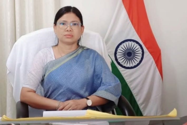 মন্ত্রী সান্ত্বনা চাকমা