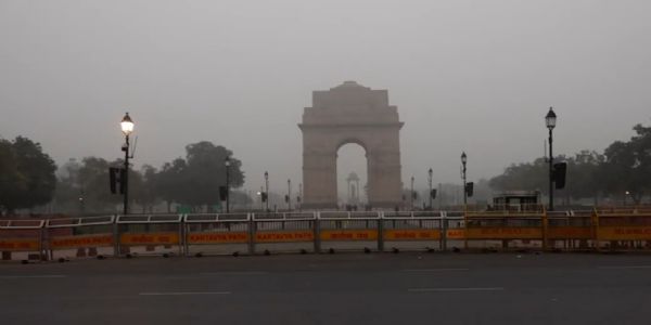 কুয়াশাচ্ছন্ন রাজধানী, ‘গুরুতর’ পর্যায়ে দূষণের মাত্রা