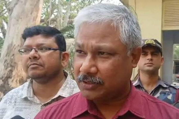 ফালাকাটার বিধায়ক ও দলের রাজ্য সাধারণ সম্পাদক দীপক বর্মন ফালাকাটার বিধায়ক ও দলের রাজ্য সাধারণ সম্পাদক দীপক বর্মন