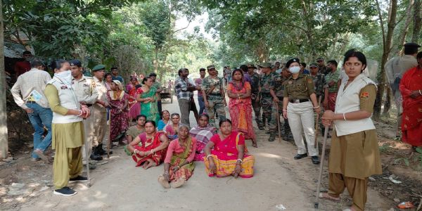 সাব্রুমে উচ্ছেদ অভিযান ঘিরে চরম উত্তেজনা, জনতার চাপের মুখে স্থগিত পদক্ষেপ