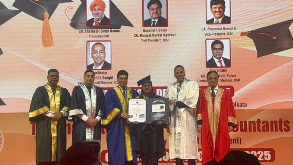 একযোগে ১৫ টি কেন্দ্রে সমাবর্তন উৎসব সম্পন্ন