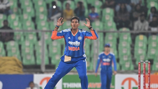 মহিলাদের টি-টোয়েন্টিতে সর্বোচ্চ উইকেট শিকারী হলেন দীপ্তি শর্মা