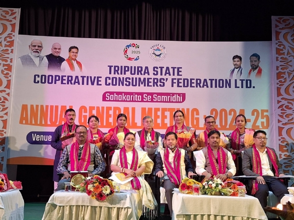 মন্ত্রী শুক্লাচরণ নোয়াতিয়া সহ অন্যান্যরা