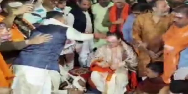 বৈদ্যনাথ জ্যোতির্লিঙ্গ মন্দিরে পুজো দিলেন নাড্ডা, দেশের অগ্রগতির জন্য করলেন প্রার্থনা