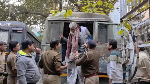 জাল নোট পাচারকারী জাল নোট পাচারকারী