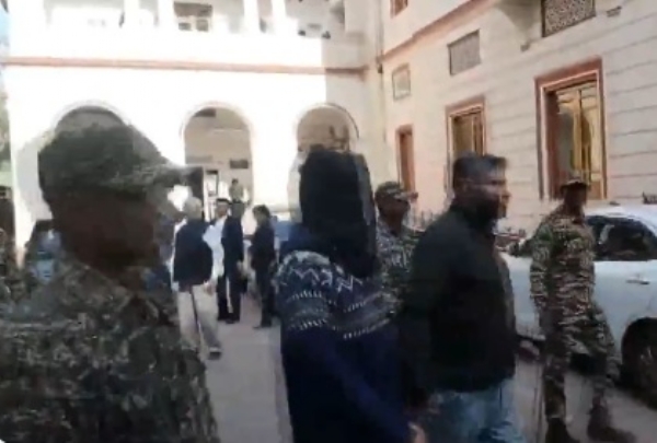 দিল্লি বিস্ফোরণ : ৪ দিনের এনআইএ হেফাজত মুজাম্মিল-সহ চারজনের দিল্লি বিস্ফোরণ : ৪ দিনের এনআইএ হেফাজত মুজাম্মিল-সহ চারজনের