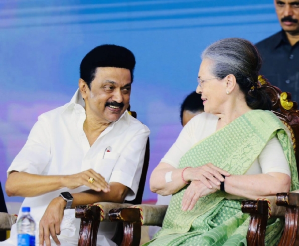 সোনিয়াকে জন্মদিনের শুভেচ্ছা এম কে স্ট্যালিনের সোনিয়াকে জন্মদিনের শুভেচ্ছা এম কে স্ট্যালিনের