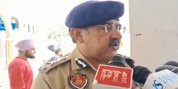 (আপডেট) অমৃতসরে বিষমদ খেয়ে মৃত্যু বেড়ে ১৭; অসুস্থ ৩ জন, ১০ অভিযুক্ত গ্রেফতার