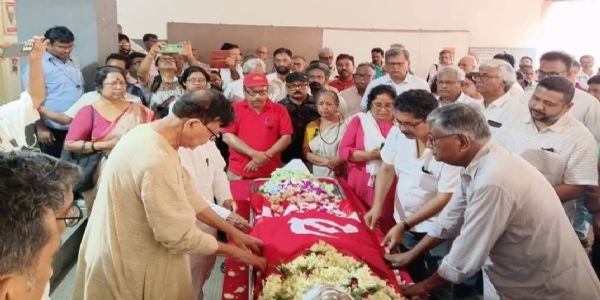 নেপালদেব ভট্টাচার্যকে চোখের জলে বিদায়, শ্রদ্ধা জানালেন দলীয় নেতৃবৃন্দ