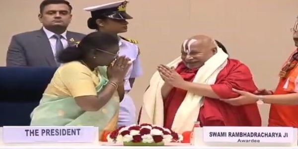 সাহিত্য ক্ষেত্রে অসামান্য অবদান, জ্ঞানপীঠ পুরস্কারে সম্মানিত জগদ্গুরু রামভদ্রাচার্য