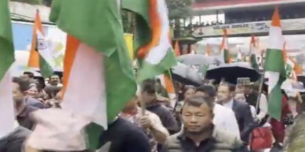 সামরিক বাহিনীর পরাক্রমকে শ্রদ্ধা, গ্যাংটকে তিরঙ্গা যাত্রার আয়োজন
