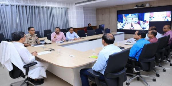 নিট পরীক্ষা : মুখ্যমন্ত্রীর সভাপতিত্বে সচিবালয়ে উচ্চ পর্যায়ের বৈঠক