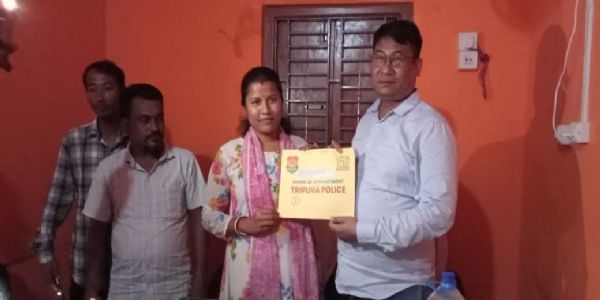 এখন মেধা ও যোগ্যতার ভিত্তিতেই চাকরি নিশ্চিত করা হচ্ছে : মন্ত্রী বিকাশ