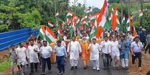 অপারেশন সিঁদুর সফল হওয়ায় কাঁঠালিয়ায় তিরঙ্গা র‌্যালি