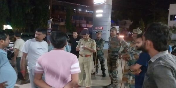 দুষ্কৃতিদের সংঘবদ্ধ হামলায় আহত পেট্রোল পাম্প কর্মী