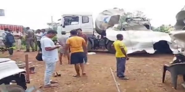 ডেবরায় গ্যাস ট্যাঙ্কার ফেটে বিস্ফোরণ, আহত ৭ জন