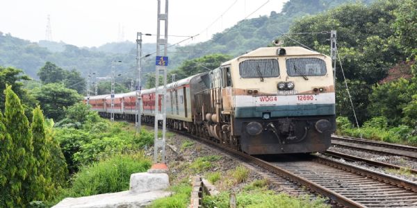 আনন্দবিহার টার্মিনাল-যোগবাণী গ্রীষ্মকালীন বিশেষ ট্রেন চালাবে এনএফ রেল