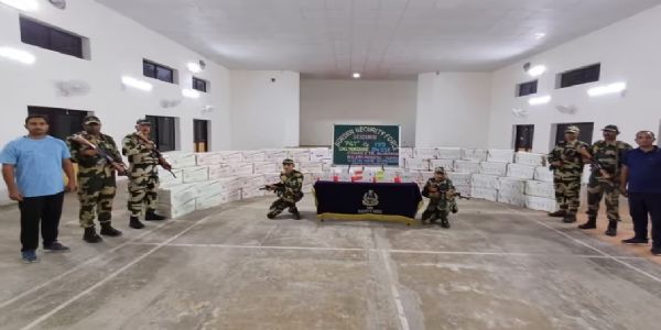 ত্রিপুরায় তিন কোটি টাকার অবৈধ সামগ্রী বাজেয়াপ্ত করল বিএসএফ