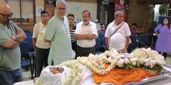 প্রয়াত সাংবাদিক বাবজি সান্যাল, অস্বাভাবিক মৃত্যুর অভিযোগ দায়ের