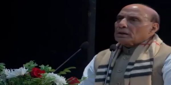গুরুত্বপূর্ণ বৈঠকে করলেন রাজনাথ সিং, ভারত-পাক উত্তেজনা নিয়ে আলোচনা