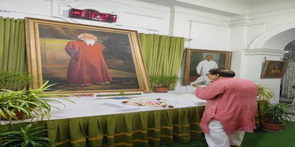 বিধানসভায় কবিগুরুর জন্মজয়ন্তীতে শ্রদ্ধাঞ্জলি