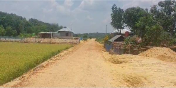 স্বাধীনতার পর প্রথম পিচের রাস্তা নির্মাণ হচ্ছে কাঁকড়াবনে