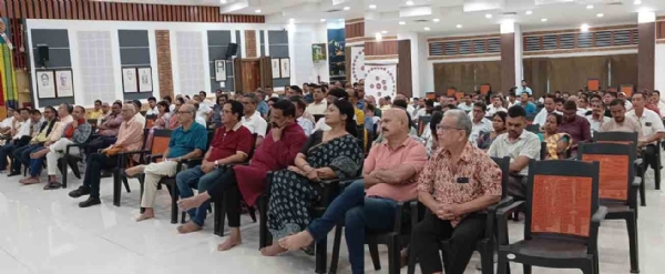 অনুষ্ঠানে উপস্থিত বিশিষ্ট ব্যক্তিবৰ্গ