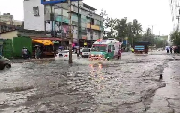 ভয়াবহ বন্যা