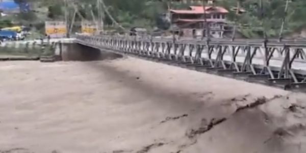 লাগাতার বৃষ্টিতে বেড়েছে তিস্তার জলস্তর, ভোগান্তিতে ৭৮ পরিবার