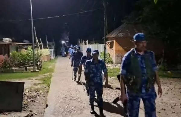 ধুবড়ির দাঙ্গাবাজদের ধরতে পুলিশ-আধাসেনার অভিযান