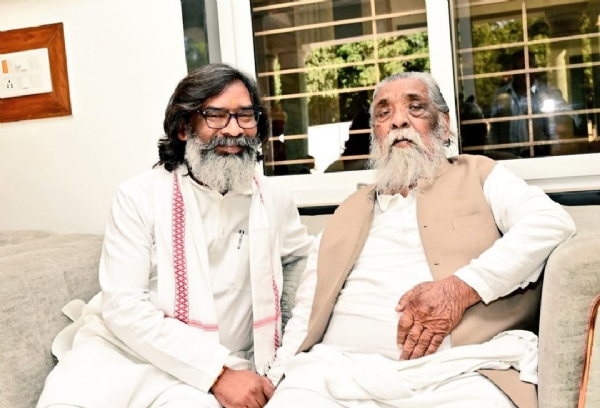 পিতৃ দিবসে শুভেচ্ছা জানালেন মুখ্যমন্ত্রী হেমন্ত সোরেন