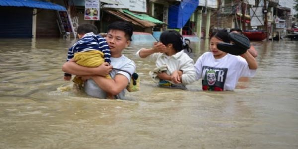 মণিপুরে বন্যায় ক্ষতিগ্রস্ত প্রায় ২০ হাজার মানুষ, এবং ৩,৩৬৫টি বাড়িঘর, ৪৭টি স্থানে ভূমিধস