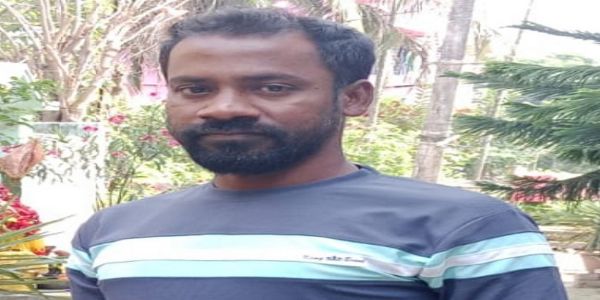 পরকীয়ার টানে স্ত্রী কন্যাকে ত্যাগ, অন্য মহিলার সঙ্গে পালালেন স্বামী, দুশ্চিন্তায় স্ত্রী